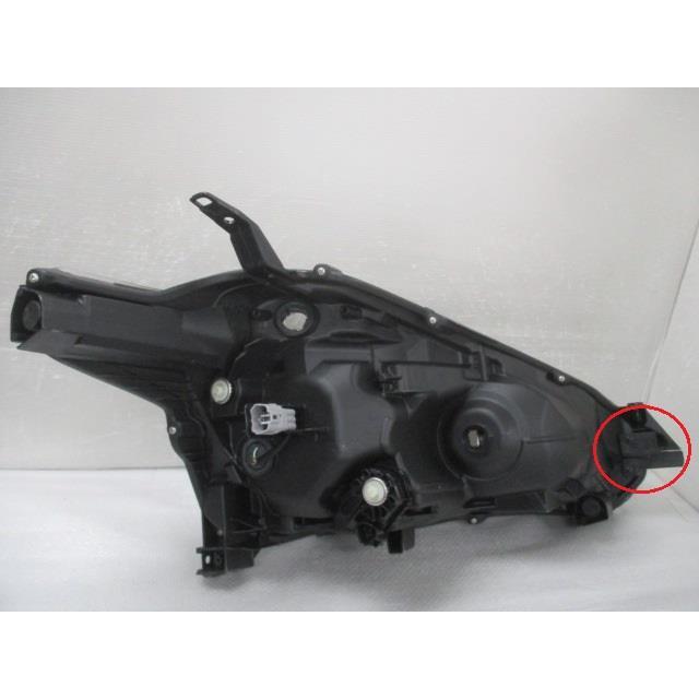 シエンタ　左ヘッドライト 81070-62N90 シエンタ(車) シエンタ 5BA-NSP170G 左ヘッドランプ 81070-52N90