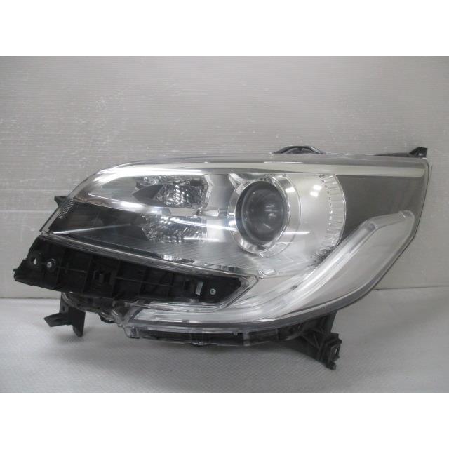 ご確認お願い致します デイズルークス DBA-B21A 左ヘッドランプ VYN 26075-6A01D