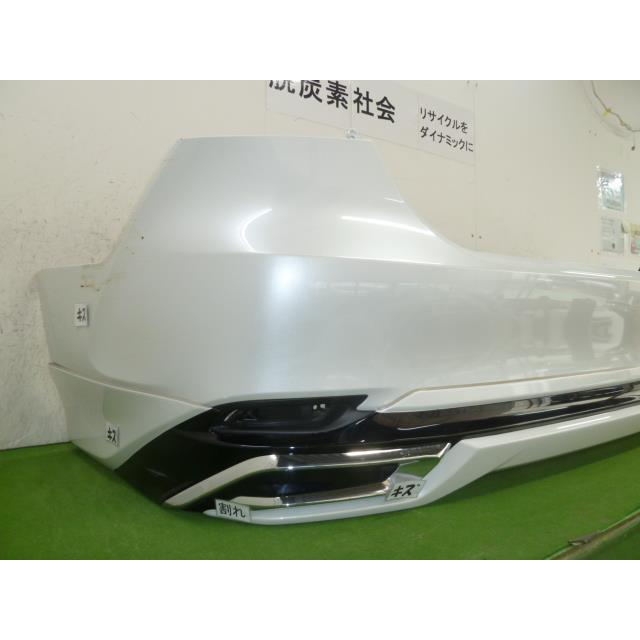 カムリモデリスタリアスポイラーDAA-AXVH70