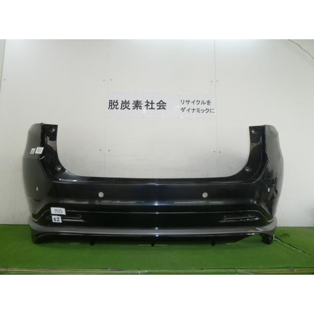 2UPJ-28081610]ハリアー(ZSU60W)リアバンパー 中古