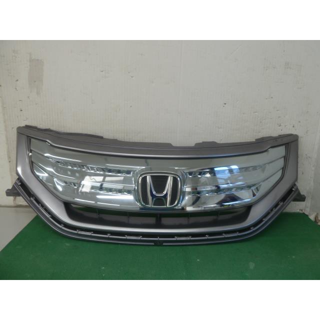 フリード DAA-GP3 ラジエータグリル 71120-SWP-003 後期 ハイブリッド