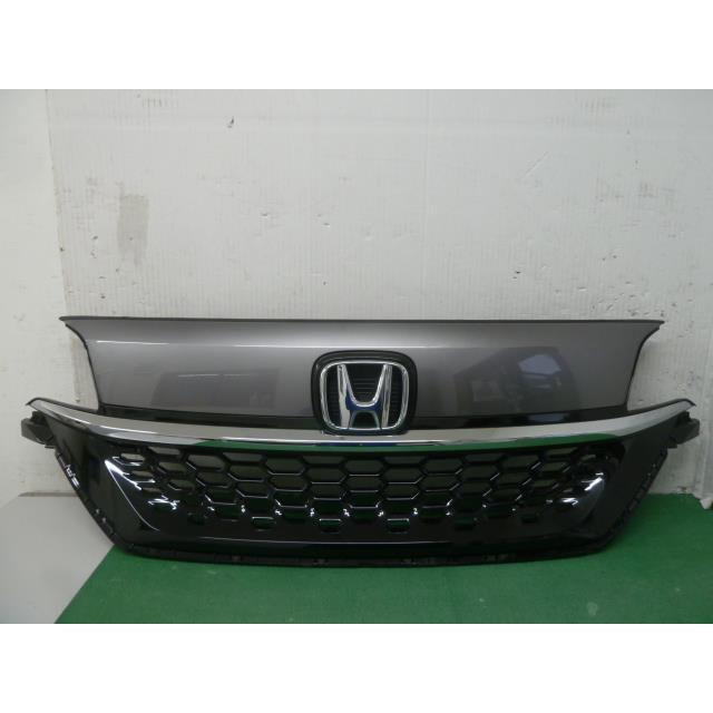 フリード 6BA-GB5 ラジエータグリル 71120-TDK-N01ZC 348926