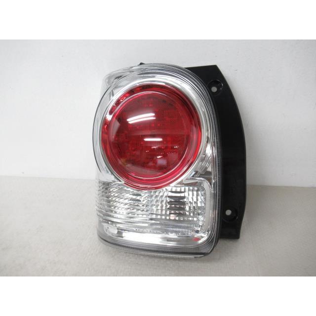 ムーヴキャンバス DBA-LA800S 左テールランプ リア レンズ XE9