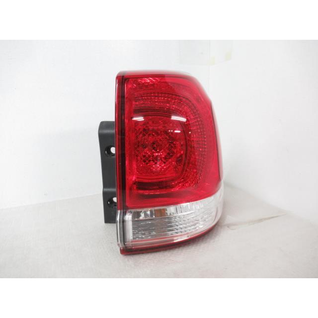 ランドクルーザー CBA-UZJ200W 右テールランプ 81551-60820