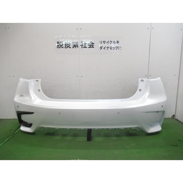 レクサス CT 6AA-ZWA10 リアバンパー 52159-76927 351173 : クラウン2 
