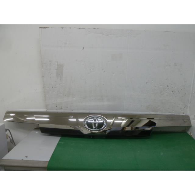 ヴェルファイア 3BA-AGH30W リアフィニッシャーパネル バックドア