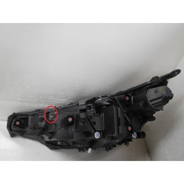 レクサス NX 6AA-AAZH25 右ヘッドランプ 81145-78400 352497 