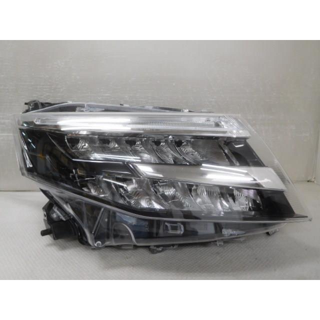 ルーミー DBA-M900A 右ヘッドランプ 後期 カスタム STANLEY W6242