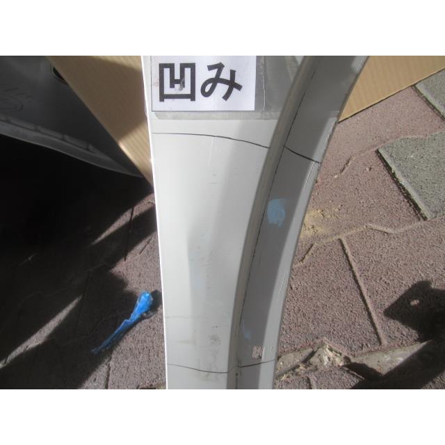 ベンツ GLAクラス DBA-156946 右Fフェンダー A156 881 02 14 354217