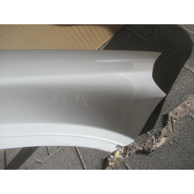ベンツ GLAクラス DBA-156946 右Fフェンダー A156 881 02 14 354217