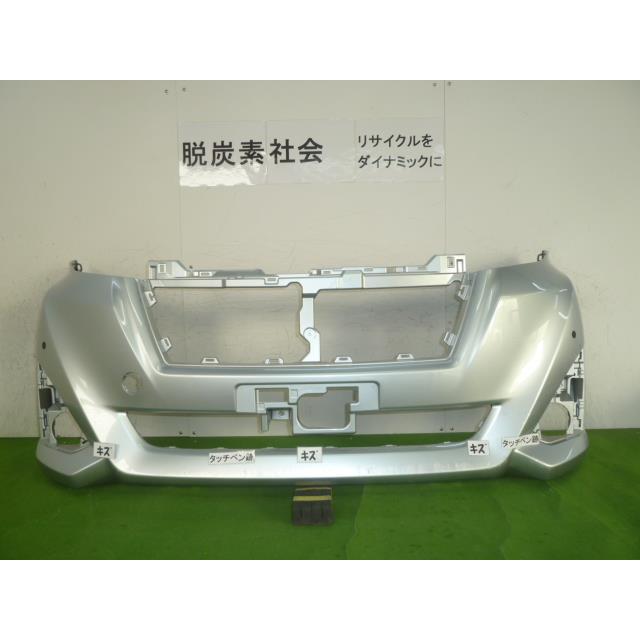 ルーミー DBA-M900A フロントバンパー 52119-B1350-B0 355172
