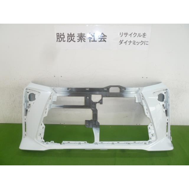 タントカスタム　LA650S フロントバンパー　52119-B2G40　 タント 5BA-LA650S フロントバンパー 52119-B2G40-A0 357456