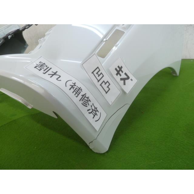 タントカスタム　LA650S フロントバンパー　52119-B2G40　 タント 5BA-LA650S フロントバンパー 52119-B2G40-C0 358293