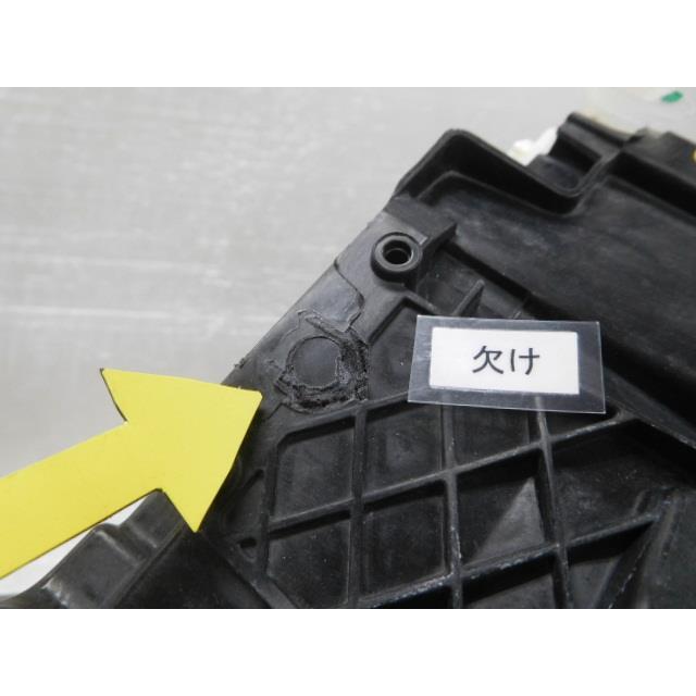 ベンツ EQA ZAA-243701C 右ヘッドランプ A2439069200 359640 HELLA 1LX2624 LEDの画像
