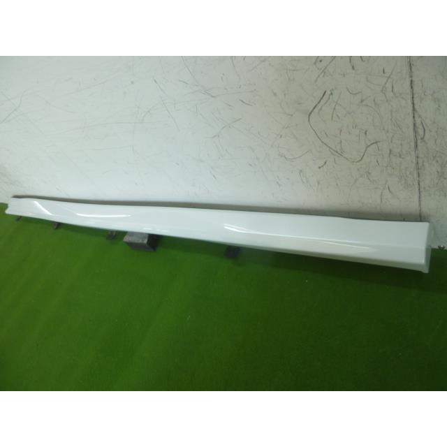 ライズ 5BA-A200A 右サイドステップ 08150-B1250 359994 W25 未使用品 