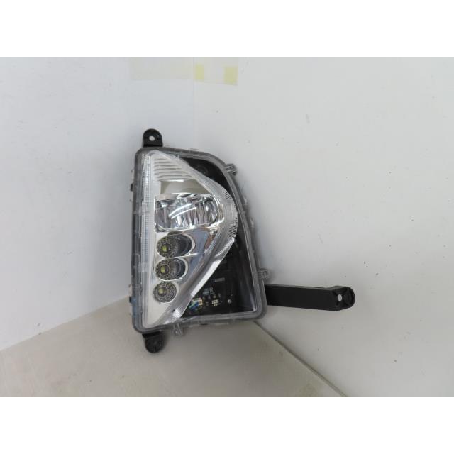 プリウス DAA-ZVW50 右フォグランプ 81210-47030 362032 : クラウン2号