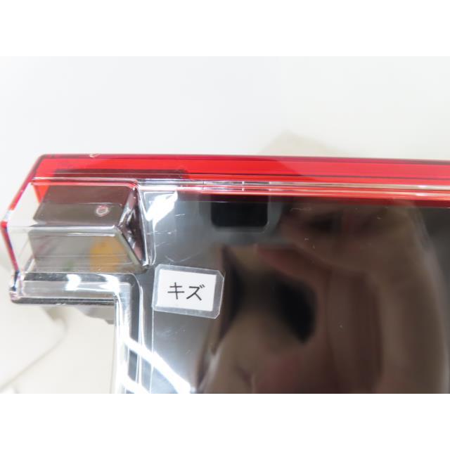 ヴェゼル 5BA-RV4 右テールランプ 34150-3M0-J51 右フィニッシャー