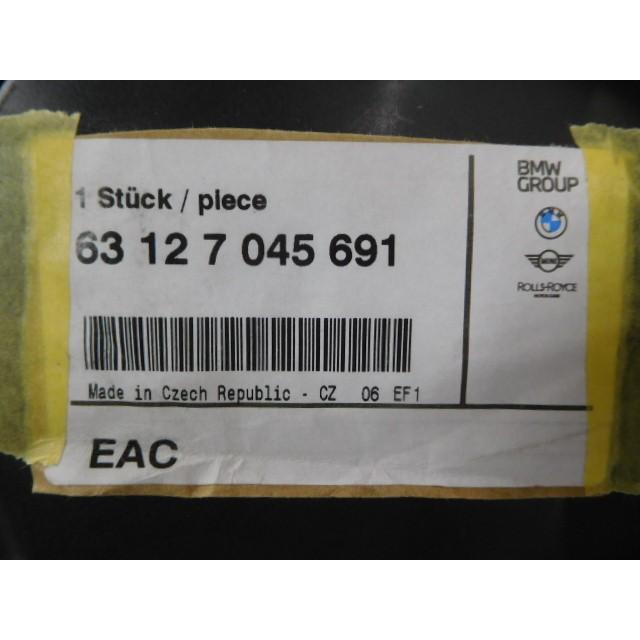 BMW 5シリーズ ABA-NU30 左ヘッドランプ 63127045691 HELLA 1ZS009994-03 HID AFS付 後期 366307の画像