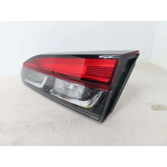 カローラクロスZSG10 MXGA10 右テールライト HASCO 16-179 カローラ