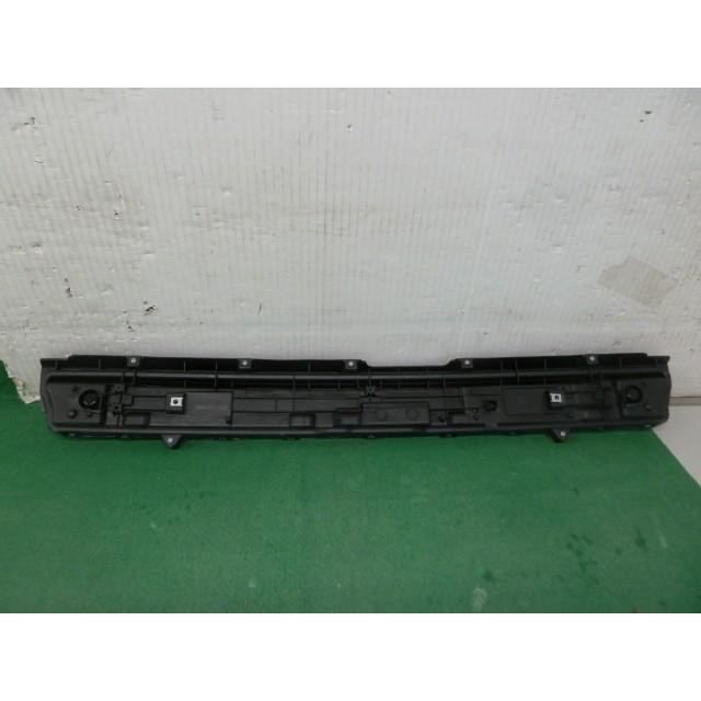 N-BOX N−BOX 6BA-JF5 ラジエータグリル 33600-32R-J01 STANLEY 