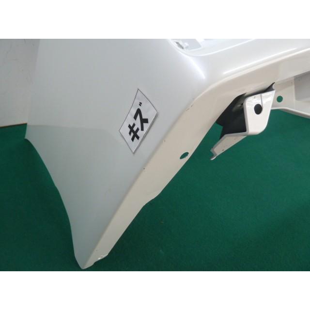 しづき ヴォクシー 6AA-ZWR90W リアバンパー 52159-V1912-A0 371052
