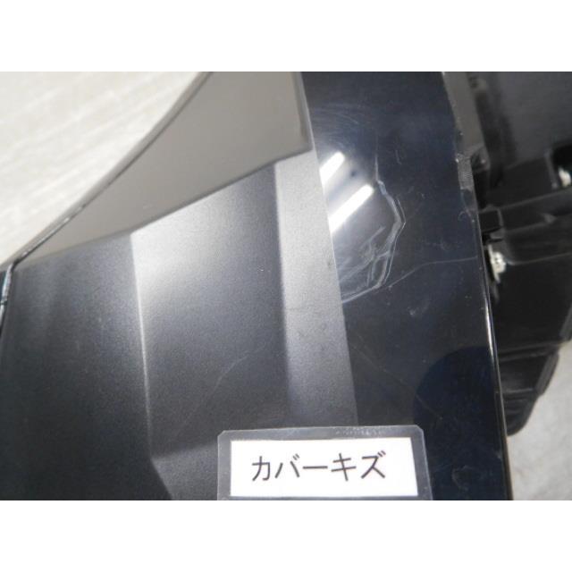 ヴォクシー 6AA-ZWR90W 左テールランプ 81561-V1020 コイトV1-8 BL