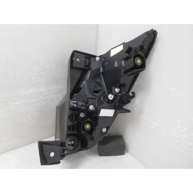 ZWR 90 ヴォクシー 純正 LED 左テール ランプ コイト V1-8 ヴォクシー 6AA-ZWR90W 左テールランプ 81561-V1020 コイトV1-8 BL