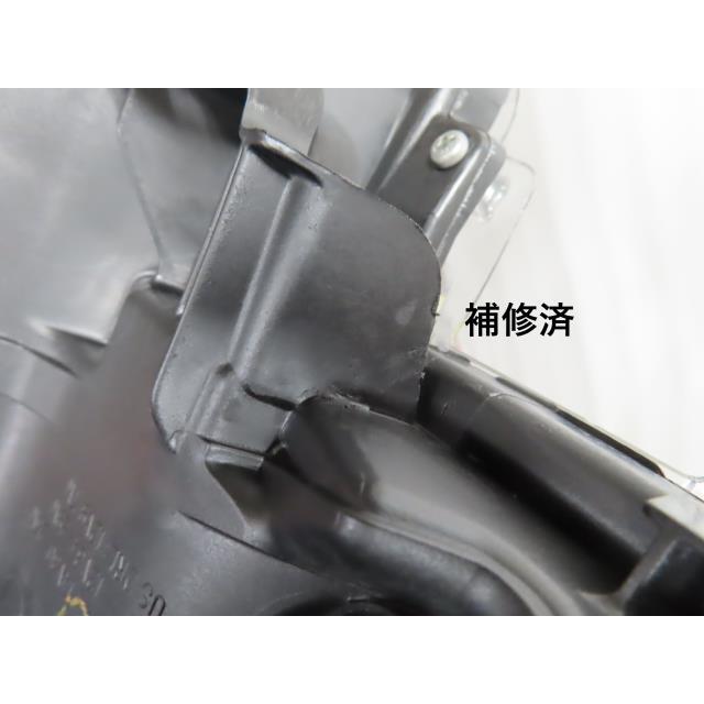 プリウス DAA-ZVW50 右ヘッドランプ 81145-47690 コイト47-75 LED 前期 380281の画像