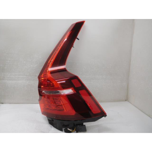 ボルボ 60シリーズ DBA-ZB420 右テールランプ 32291359 Valeo 381655の画像