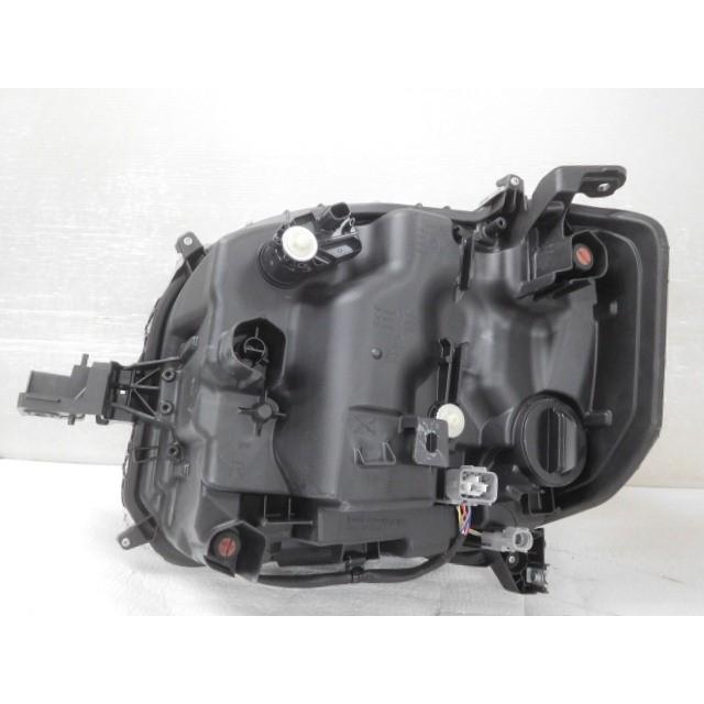 ムーヴキャンバス 5BA-LA850S 右ヘッドランプ 81110-B2B90 コイト100-6908D LED RR 382150の画像
