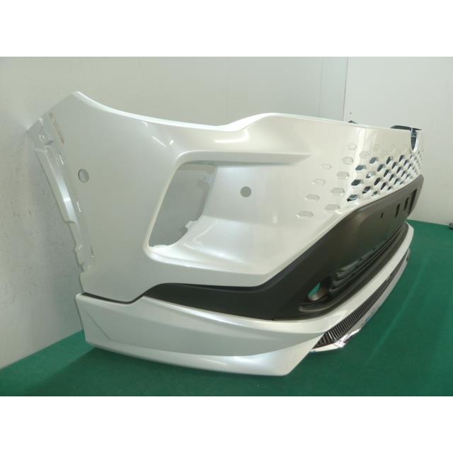 カローラクロス ZVG13 後期 モデリスタ 089 パール フロントバンパー