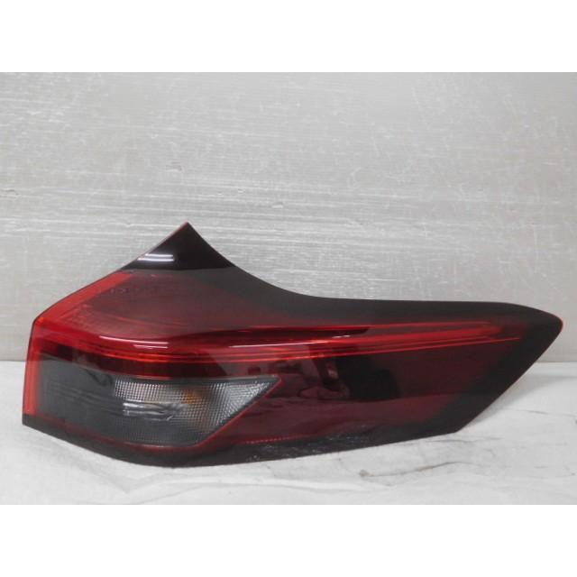 エクストレイル 6AA-T33 右テールランプ 26550-6RA0A コイト 220-2378W