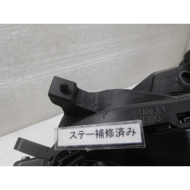 フリード 5BA-GT1 左ヘッドランプ 33150-33F-J01 LED スタンレーW7390