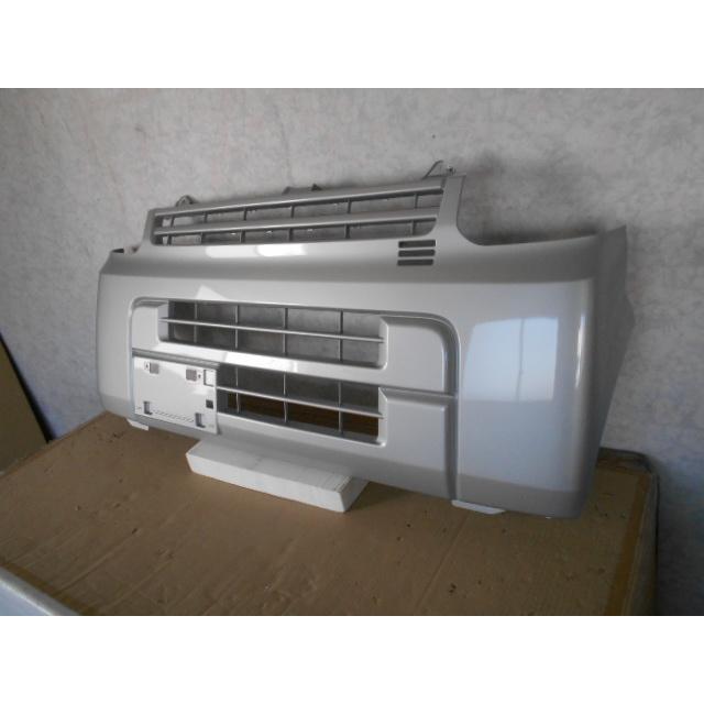 520974 スズキ エブリィ DA17V フロントバンパー 71711-64P10-Z2S Z2S