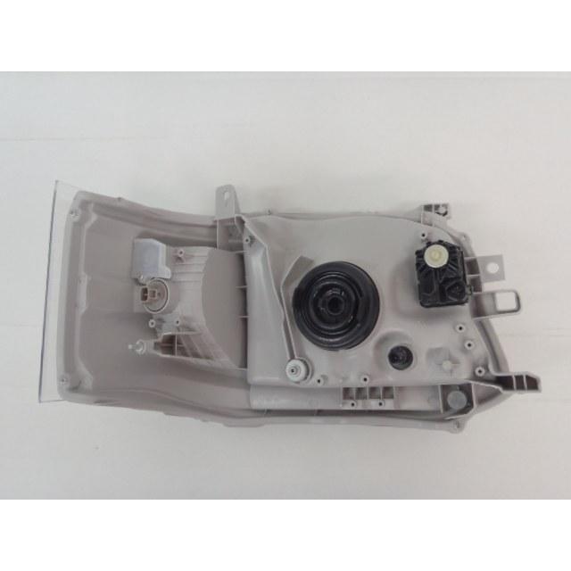 992167 TOYOTA ハイエース TRH200V 左ライト 参考品番：81170-26550【社外新品】の画像