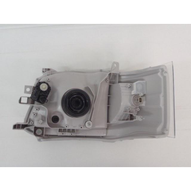 992168-3 TOYOTA ハイエース TRH200V 右ライト 参考品番：81130-26550【社外新品】の画像