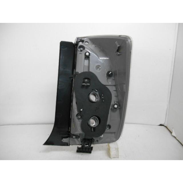992371-3 TOYOTA プリウス ZVW30 左テール 参考品番：81561-47170【社外新品】 : クラウン3号店 - 通販 ...