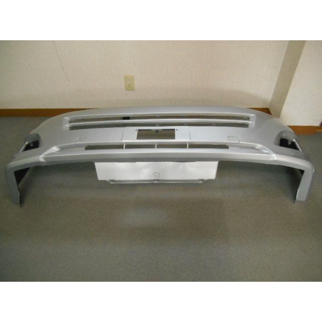 992374 TOYOTA ハイエース／レジアスエース KDH200V/TRH200V