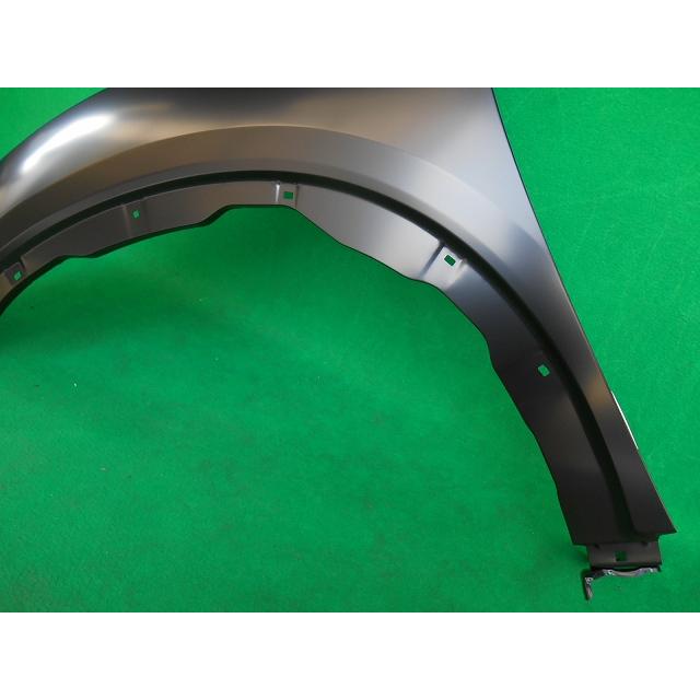 992699 HONDA ヴェゼル RU3 左フェンダー 参考品番：60260-T7A-000ZZ（60260-T7A-010ZZ) 【社外 ...