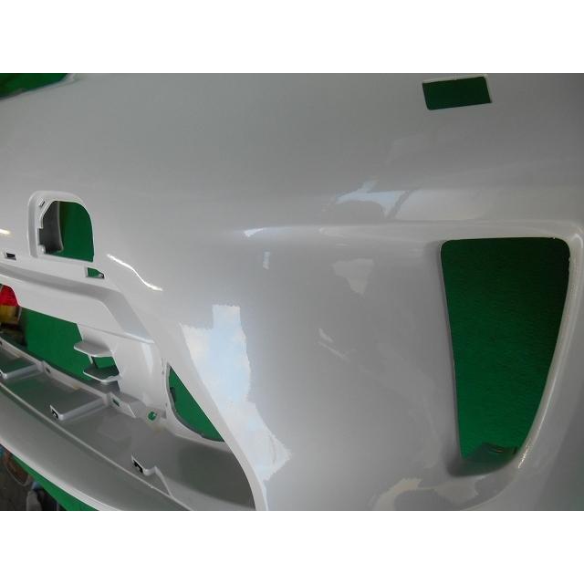 プリウス ZVW30 フロントバンパー 後期 参考品番：52119-47370-A1 070