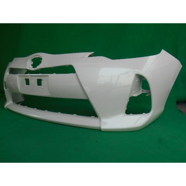 992941-3 TOYOTA アクア NHP10 フロントバンパー 前期 参考品番：52119