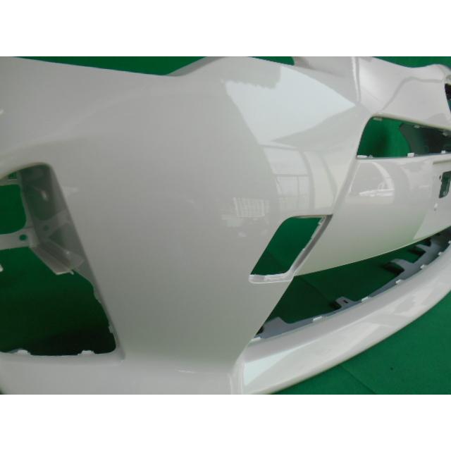アクア NHP10 フロントバンパー 前期 参考品番：52119-52620-A1 082
