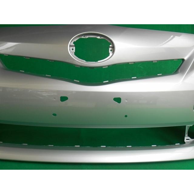 プリウスα ZVW41W フロントバンパー 前期 LW用 スポイラー無用 参考
