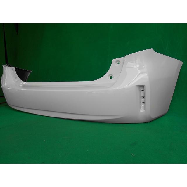 993044 TOYOTA プリウスα ZVW41W リアバンパー 参考品番：52159-47070