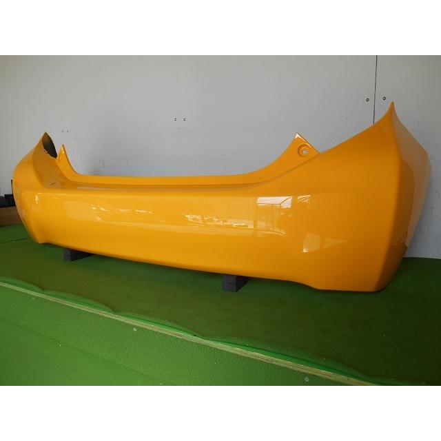 993323 TOYOTA アクア NHP10 リアバンパー 前期・中期 参考品番：52159