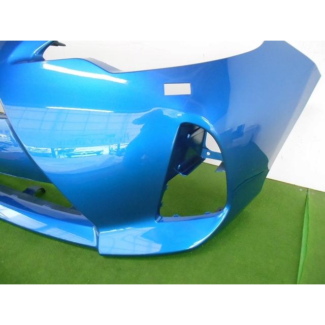 993361-2 TOYOTA アクア NHP10 フロントバンパー 前期 参考品番：52119