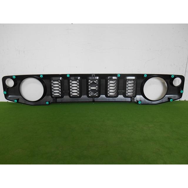 993403 スズキ ジムニー JB64W/JB74W グリル 参考品番：72110-78R00