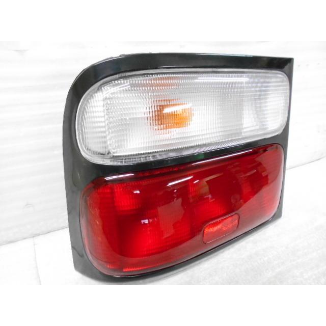 993477-2 TOYOTA コースター XZB50 左テールランプ 後期 81560 993477-2 TOYOTA コースター XZB50 左テールランプ 後期 81560