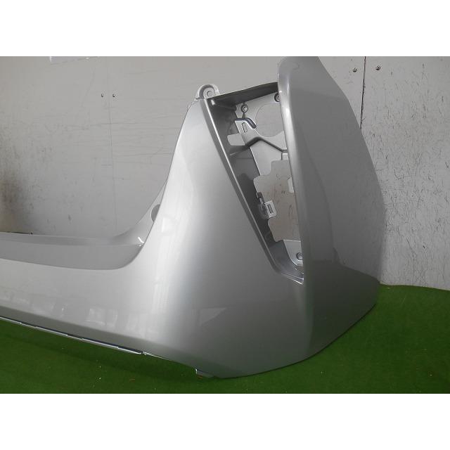 プリウス ZVW50 リアバンパー 参考品番：52159-47110-B0 1F7 【社外