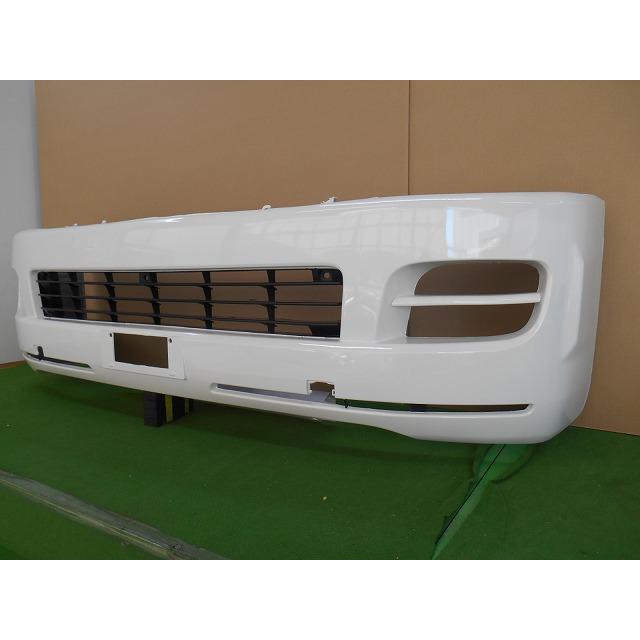993589 TOYOTA ハイエース TRH214W フロントバンパー 前期 参考